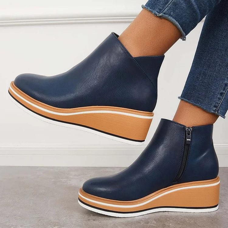 BERNADETTE | Ankle boots with a slip resistant sole