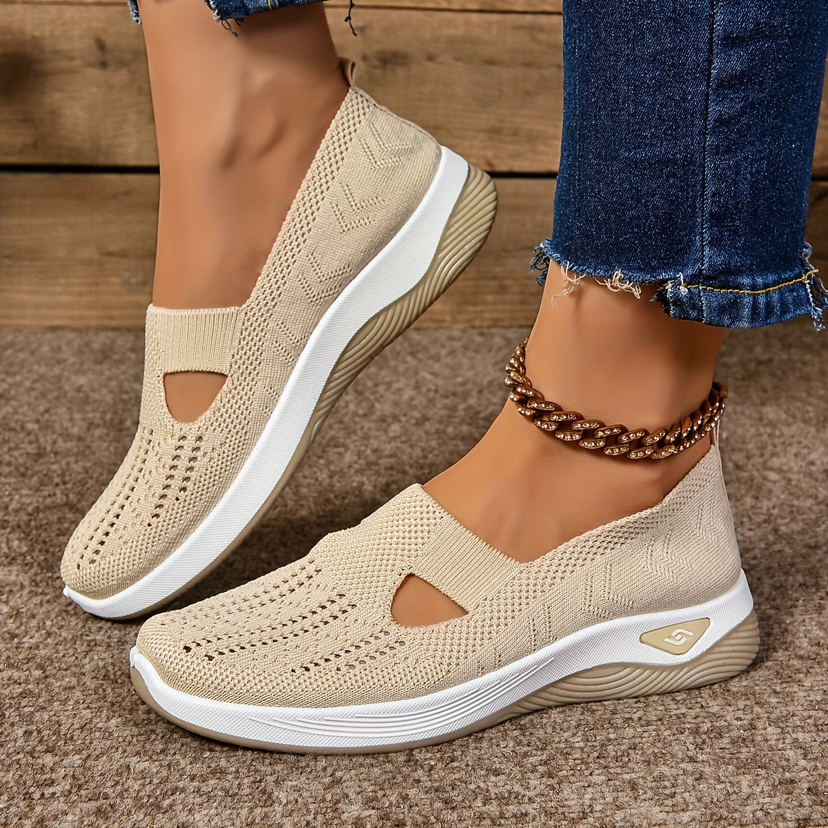 PHYLLIS | Wide shoes in ten colors