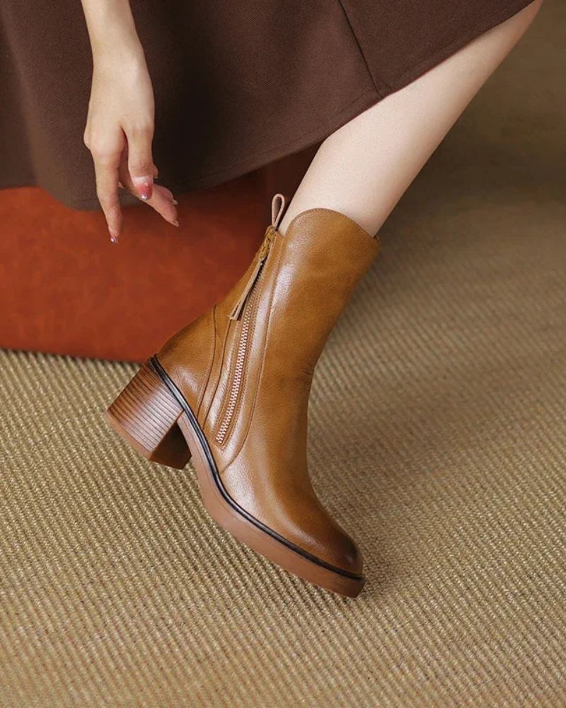 MAUREEN | Square heel boots with a rounded toe
