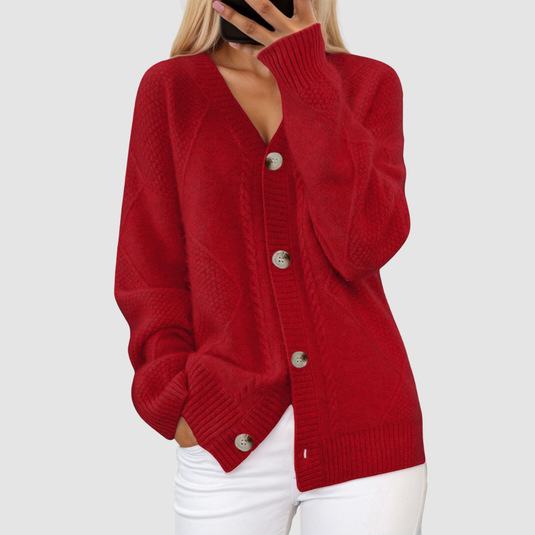 JUDITH | Oversized V-neck with large buttons