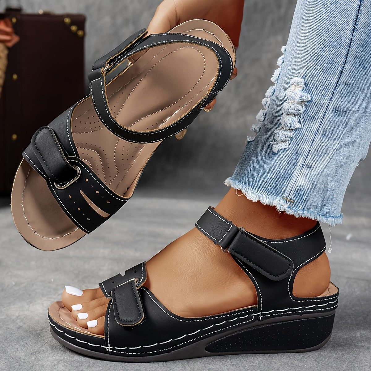 JANET | Sandals with a reinforced heel cup