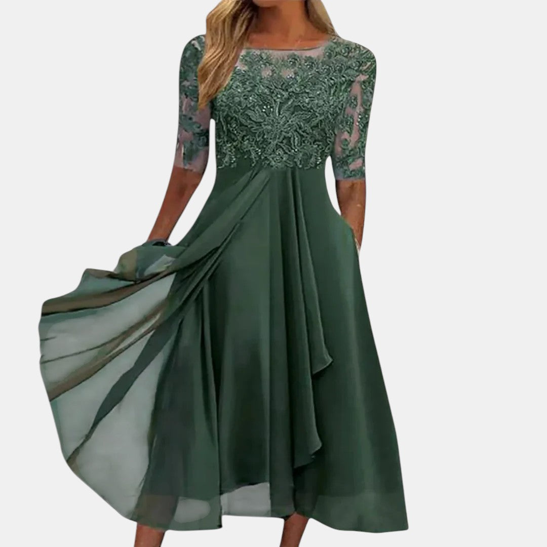 PRISCILLA | Lace dress with a layered skirt