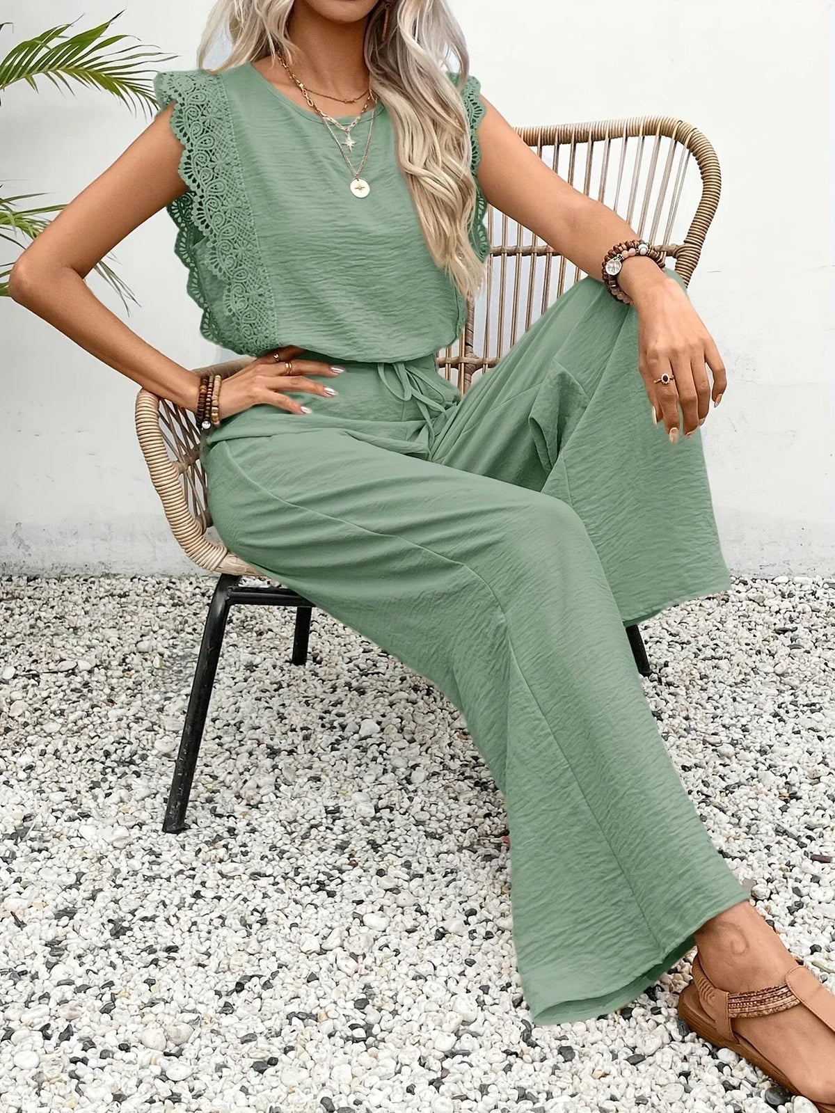 THERESA | Lace-trimmed sleeves and a high waist