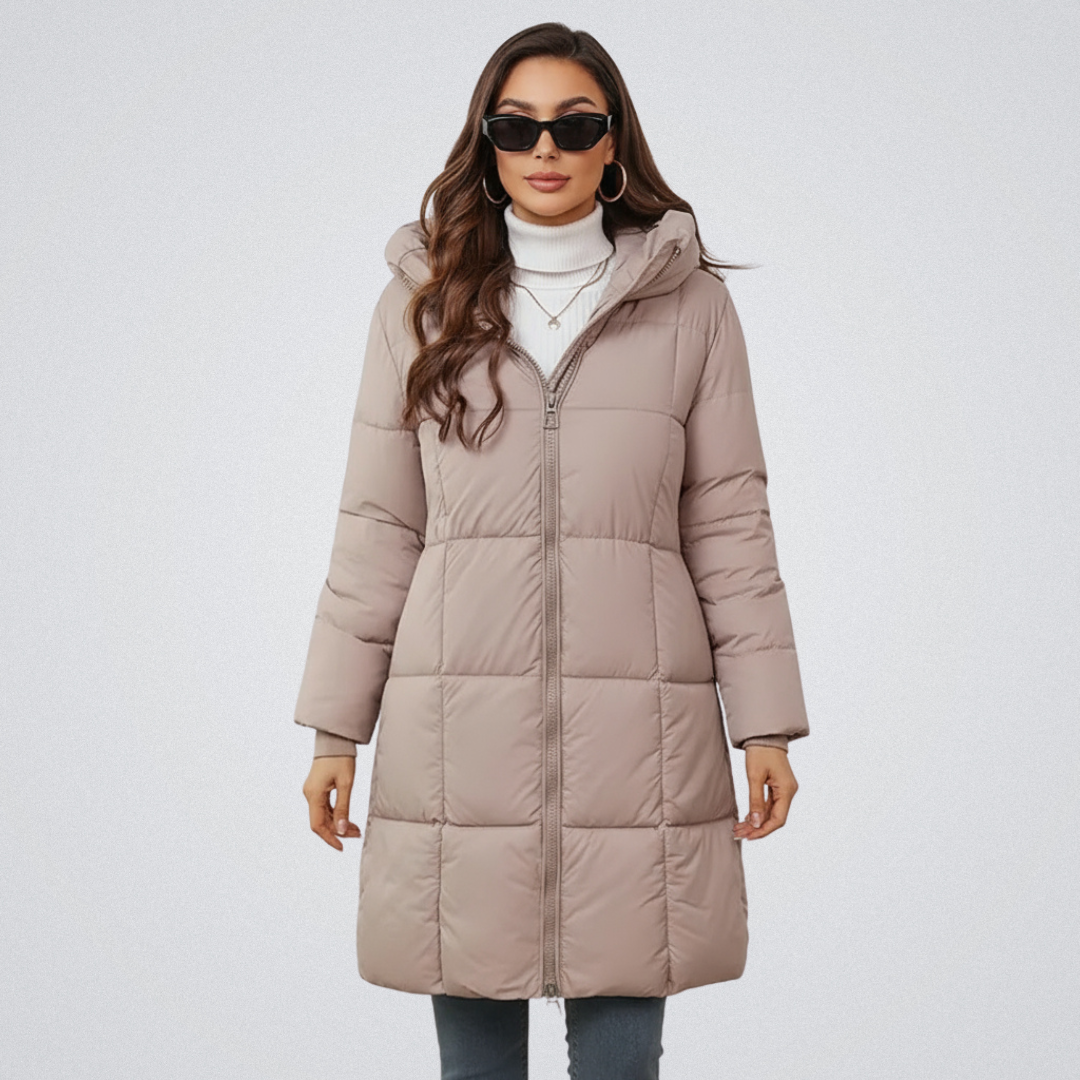 AMELIA | Lightweight puffer coat with structured hood