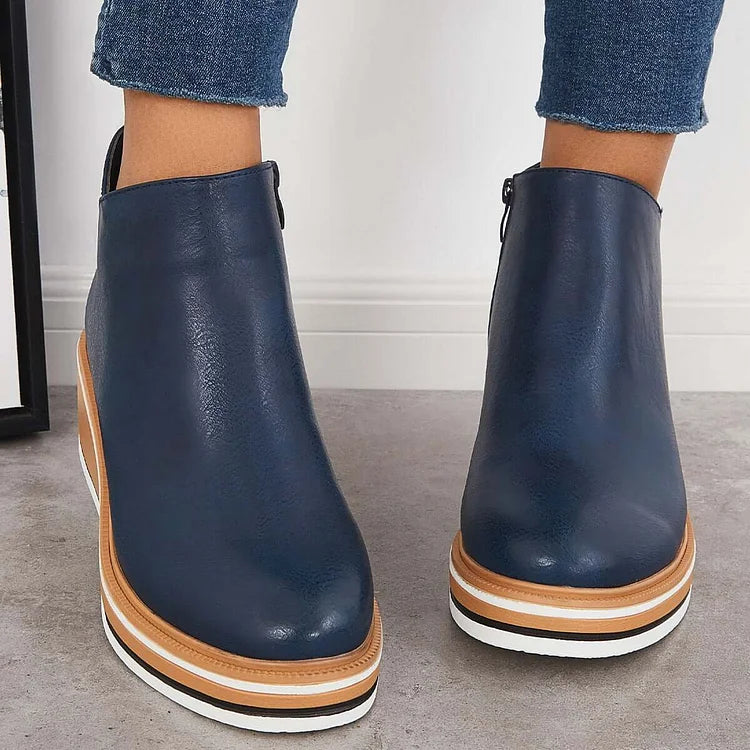 BERNADETTE | Ankle boots with a slip resistant sole