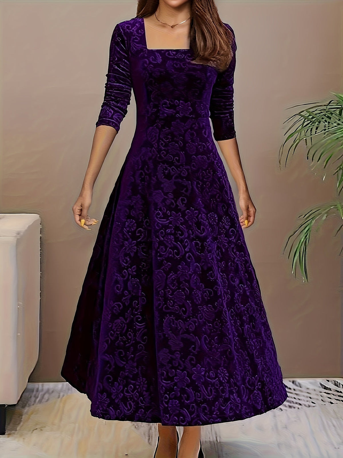 JOANNE | A-line dress with a square neckline