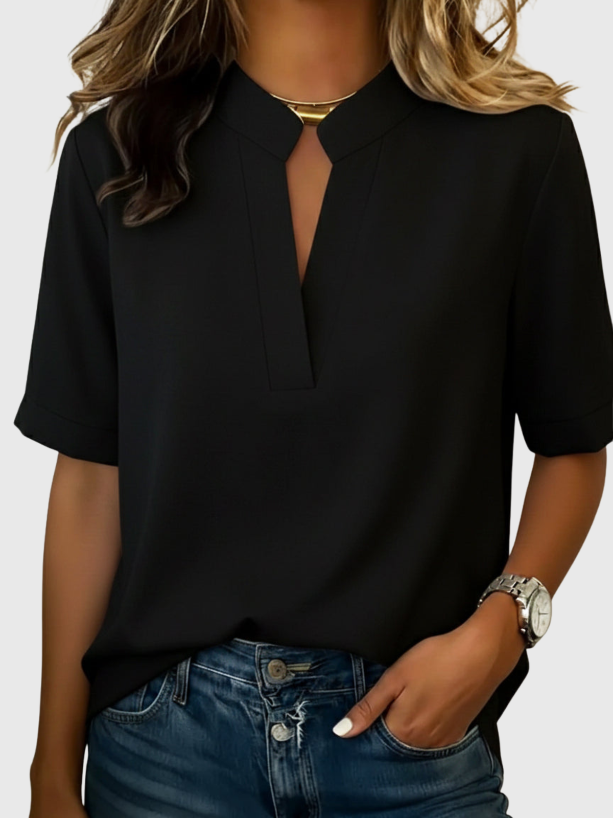 JEANNE | Minimal blouse with a soft collar