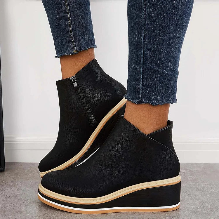 BERNADETTE | Ankle boots with a slip resistant sole