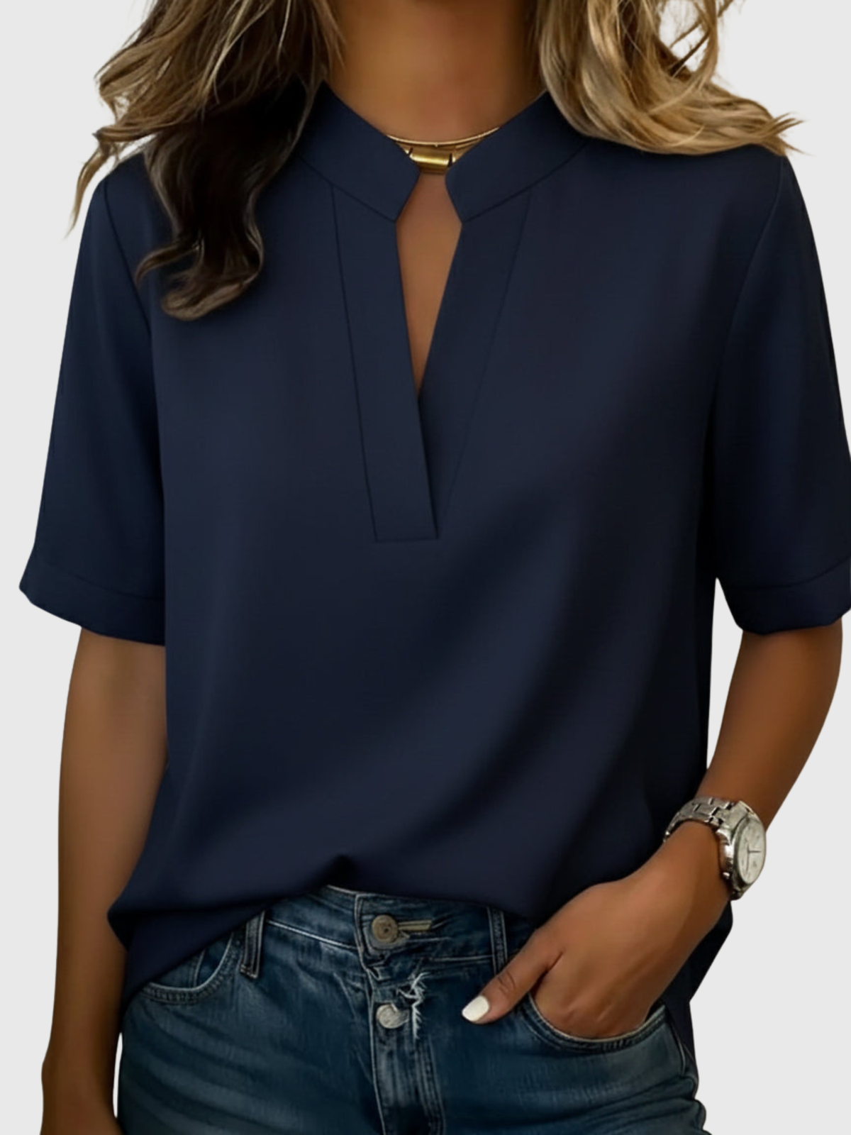 JEANNE | Minimal blouse with a soft collar