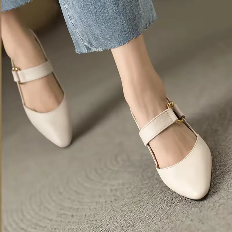 FRANCES | Heeled shoes on a wide stable heel