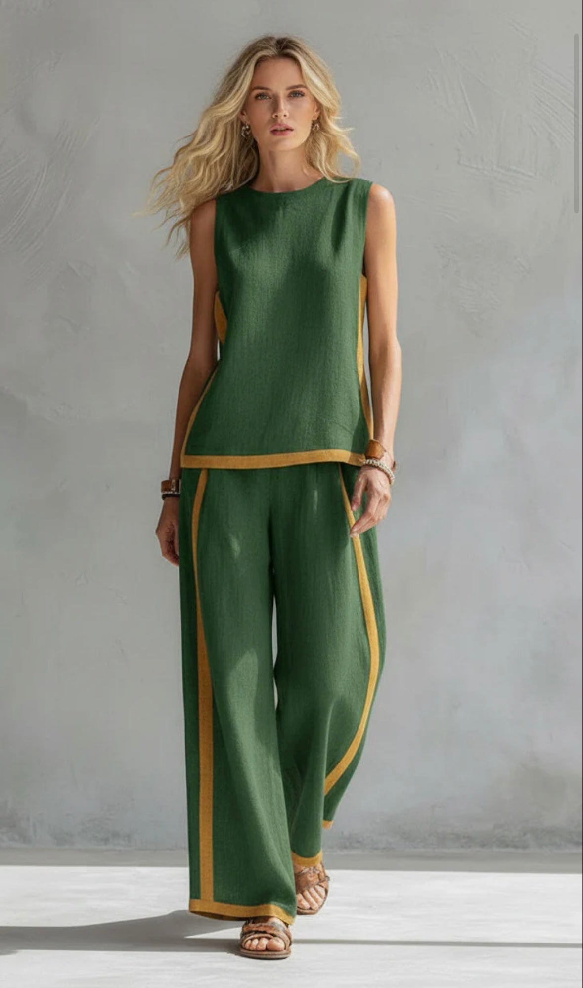 SHARON | Clean-lined sleeveless top and trousers