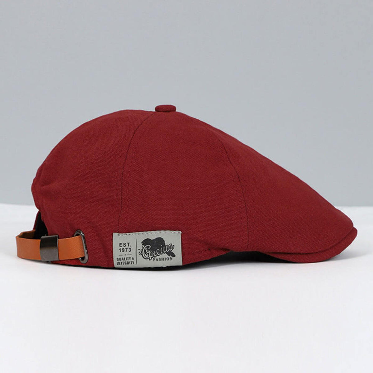 AMELIA | Classic flat cap with adjustable fit