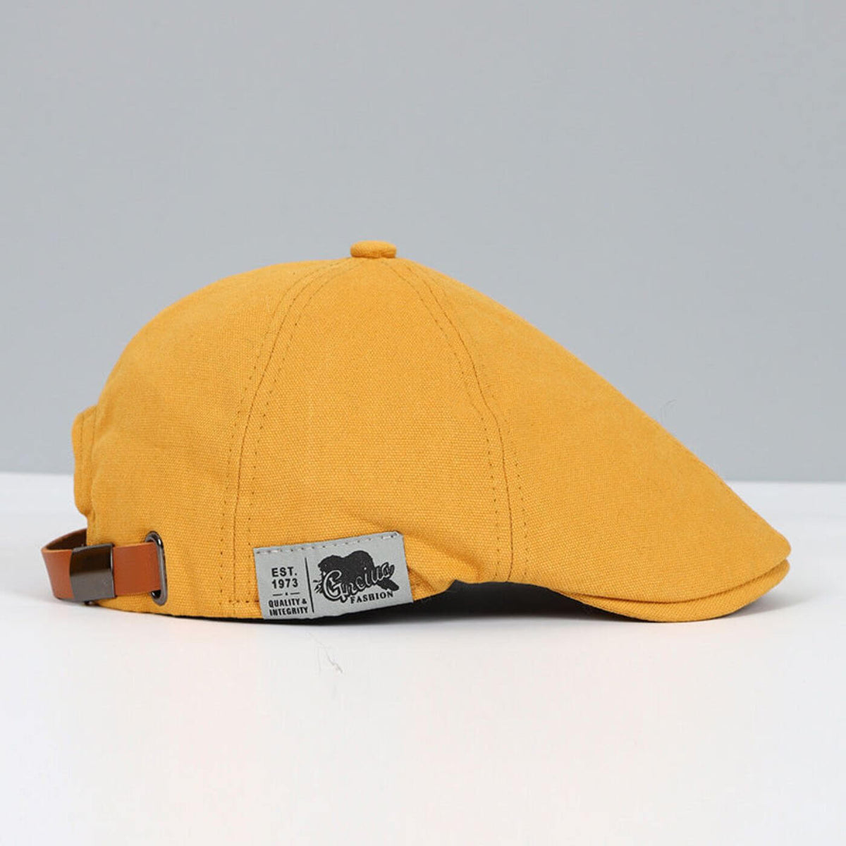 AMELIA | Classic flat cap with adjustable fit