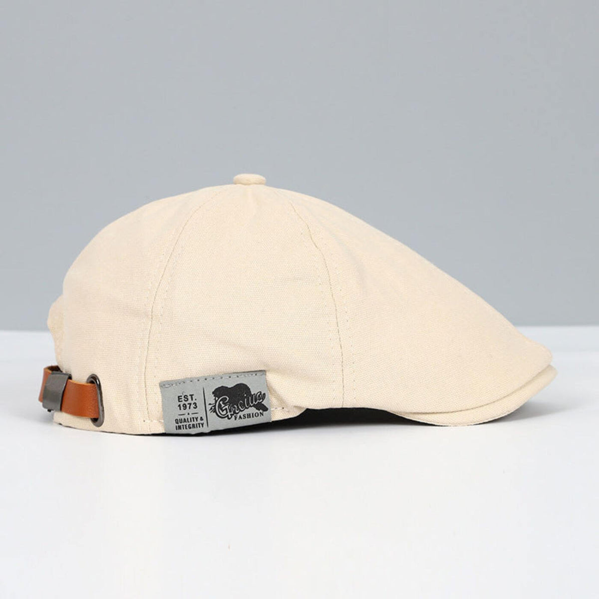 AMELIA | Classic flat cap with adjustable fit