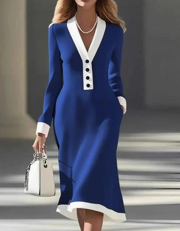REGINA | V-neck midi dress with long sleeves