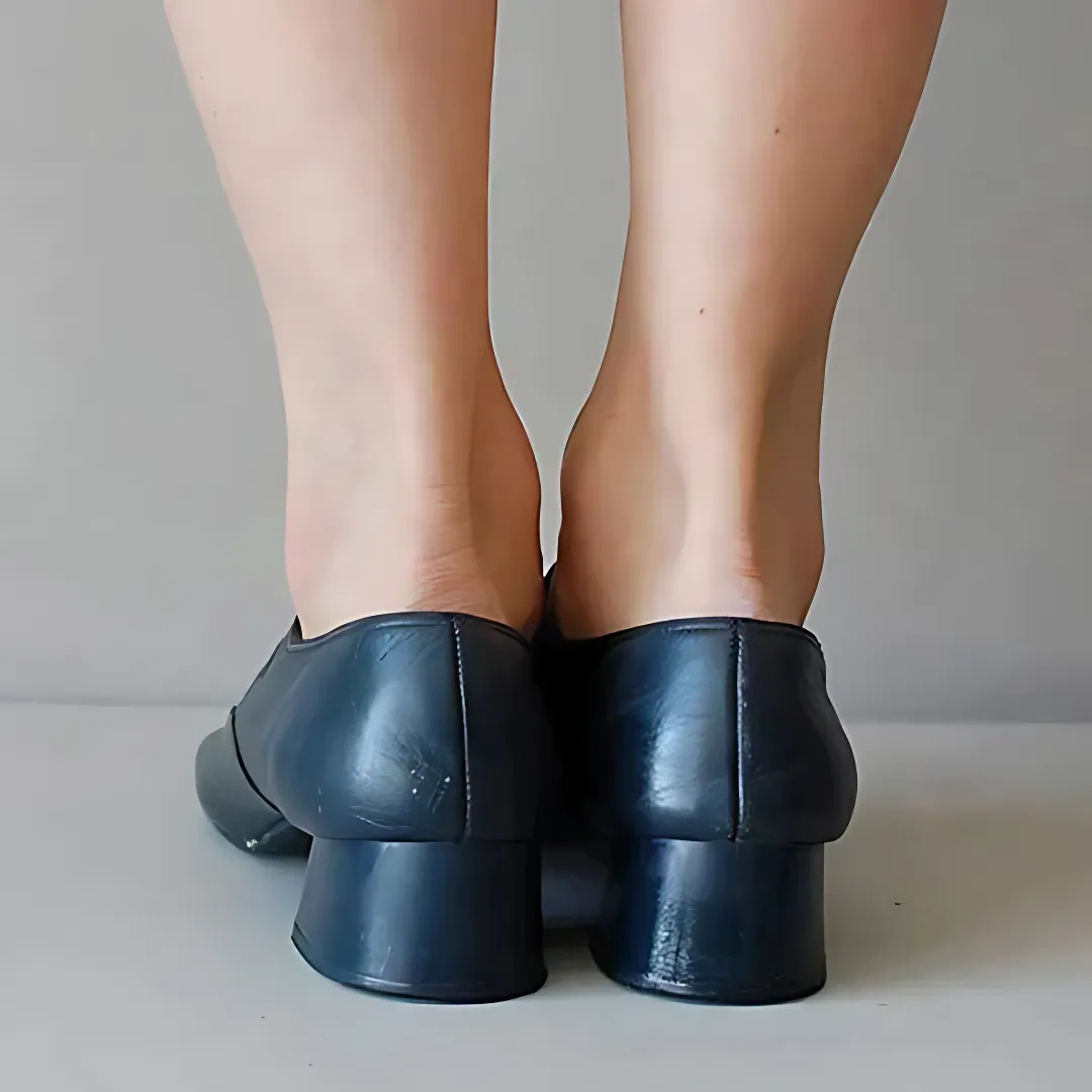 ARLENE | Leather sandals that soften with wear