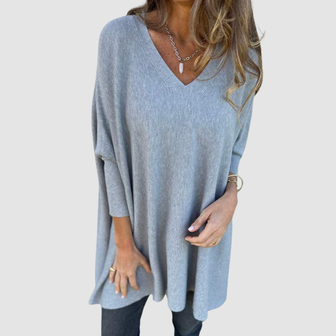 VIVIAN | Lightweight V-neck for warm months