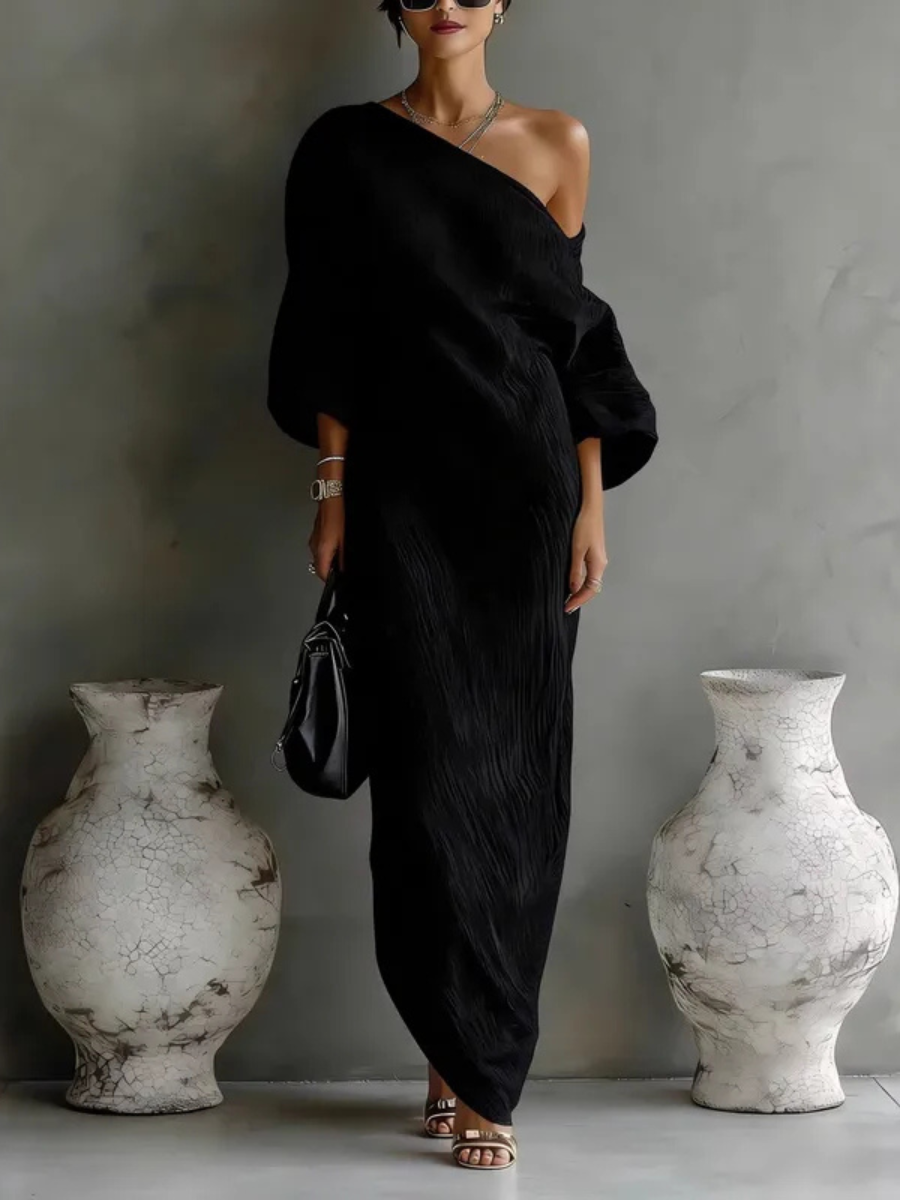 CLAUDIA | One-shoulder maxi dress with a long sleeve