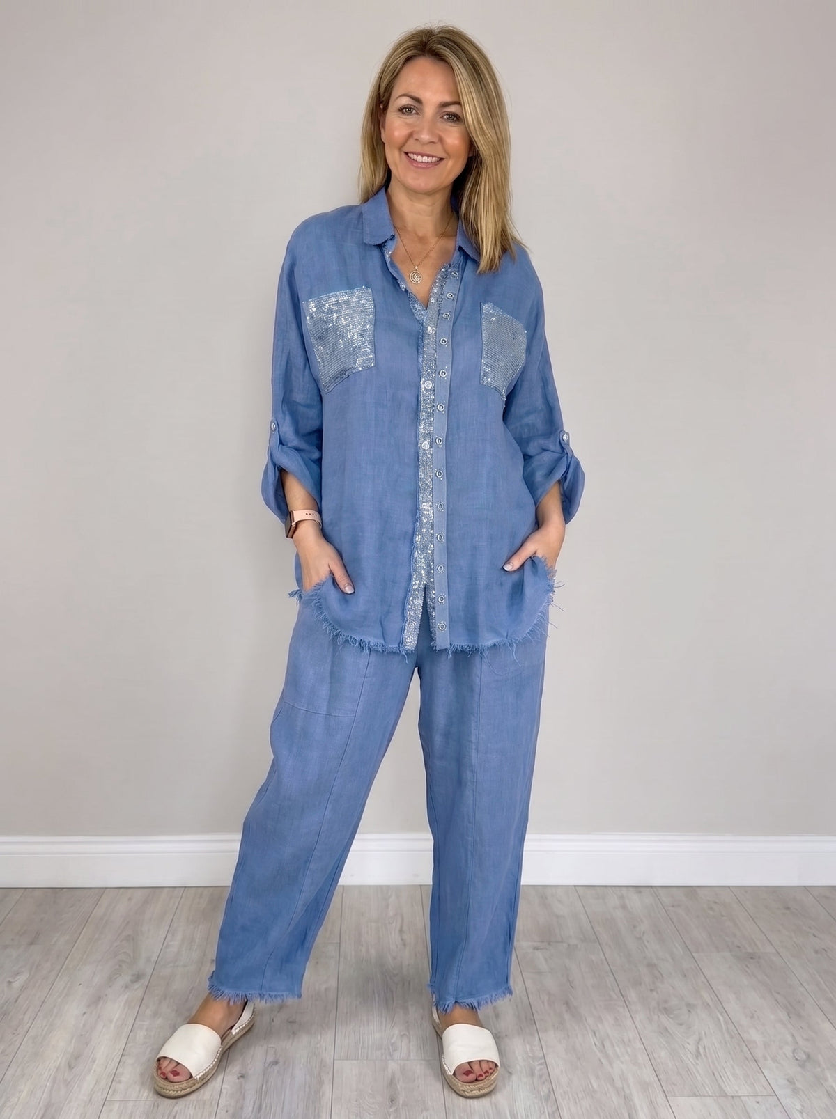 JOANNE | Sequin-trimmed blouse with wide-leg pants