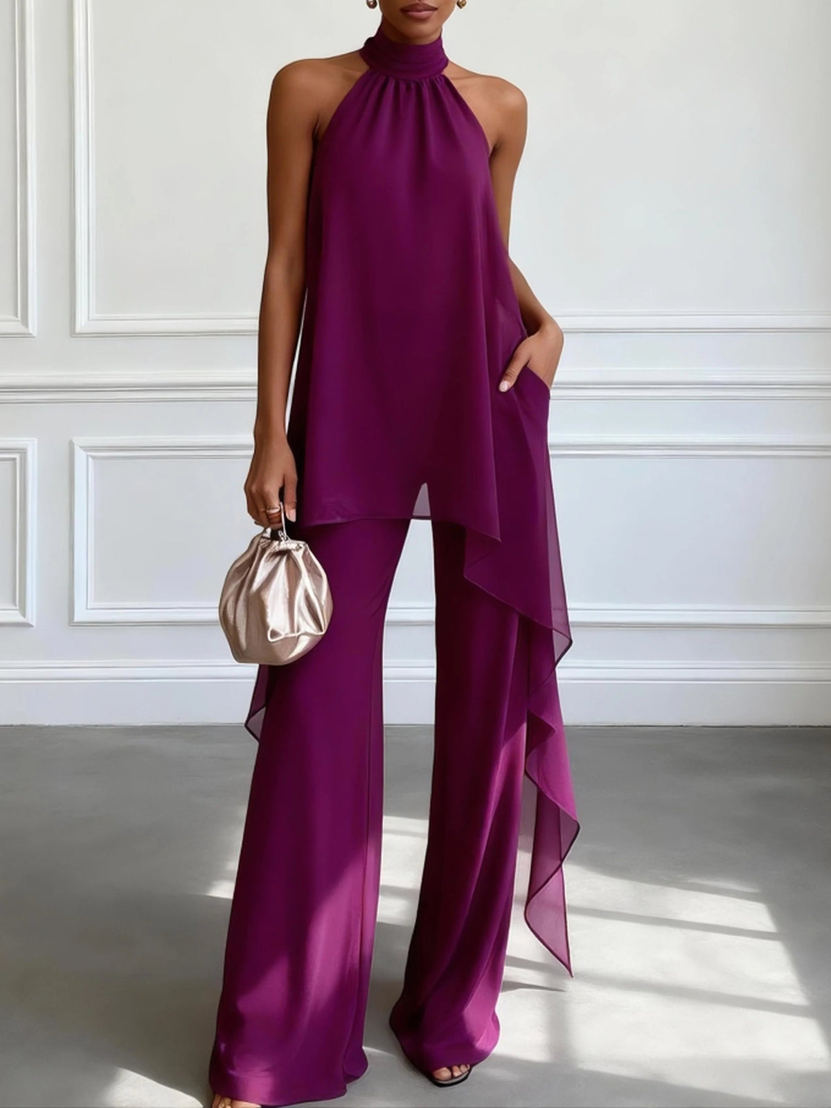 CELIA | Halter neck set with a tailored fit