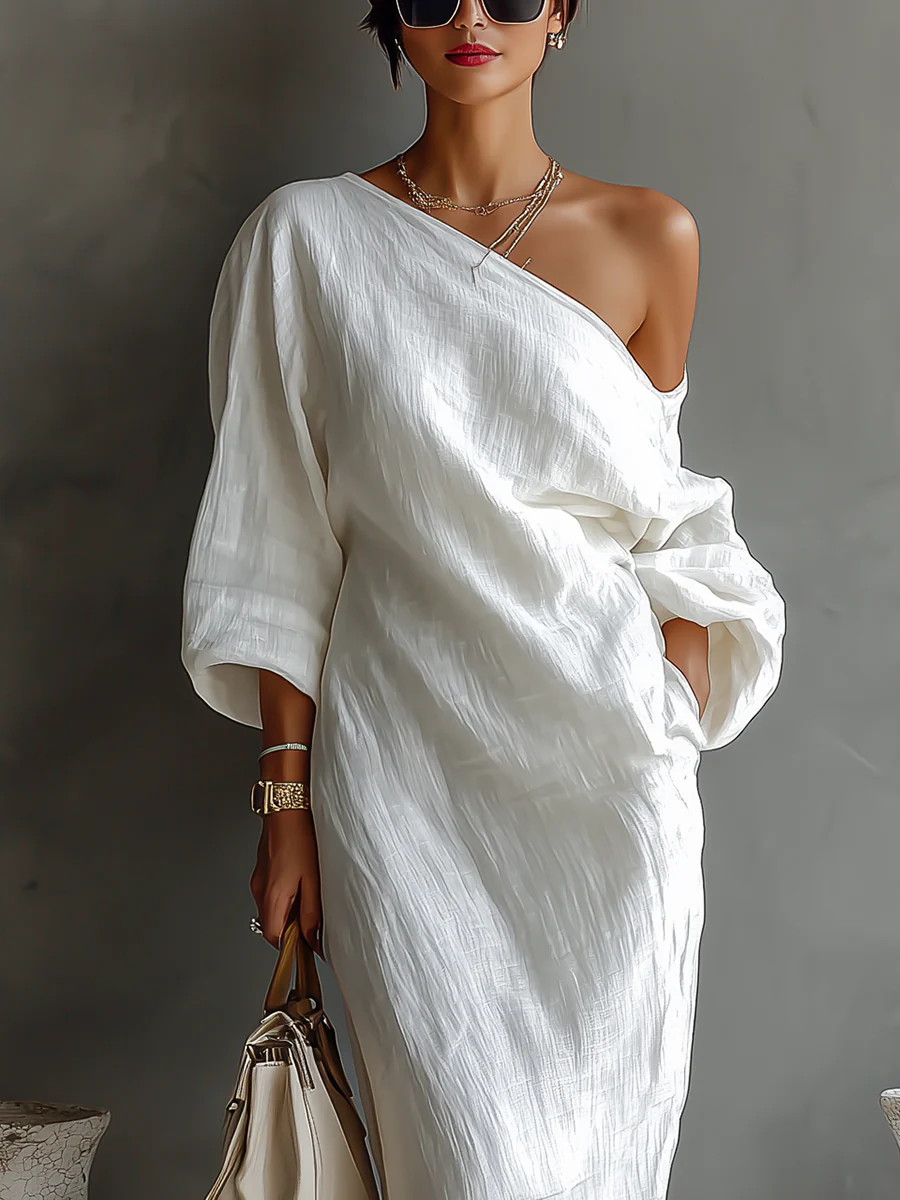 CLAUDIA | One-shoulder maxi dress with a long sleeve