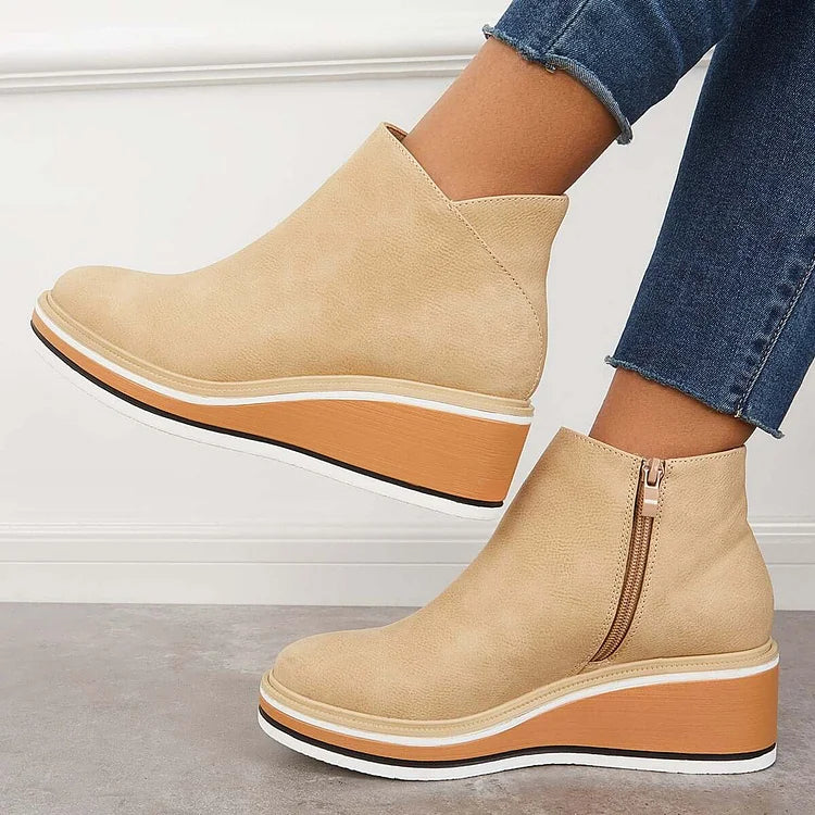 BERNADETTE | Ankle boots with a slip resistant sole