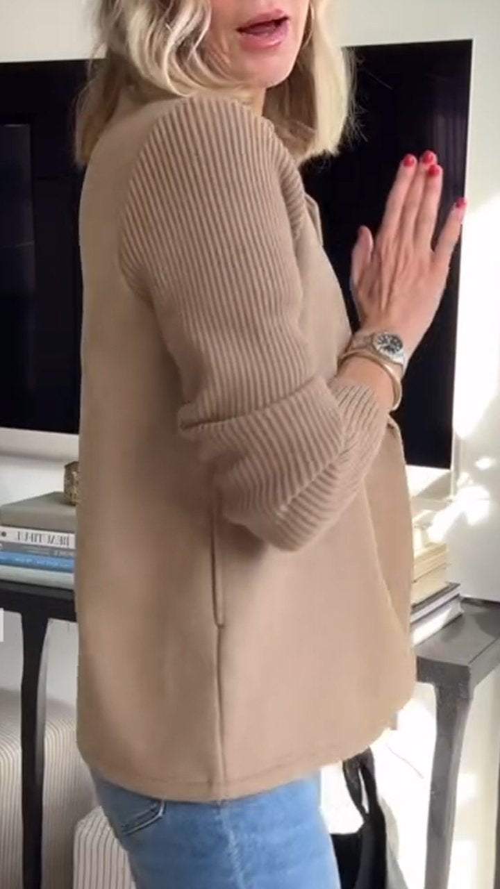 VIVIAN | Double-breasted knitted blazer