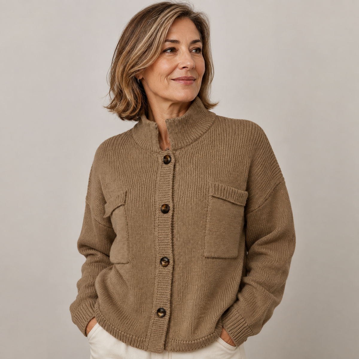 GLENDA | Stand collar with chest pockets