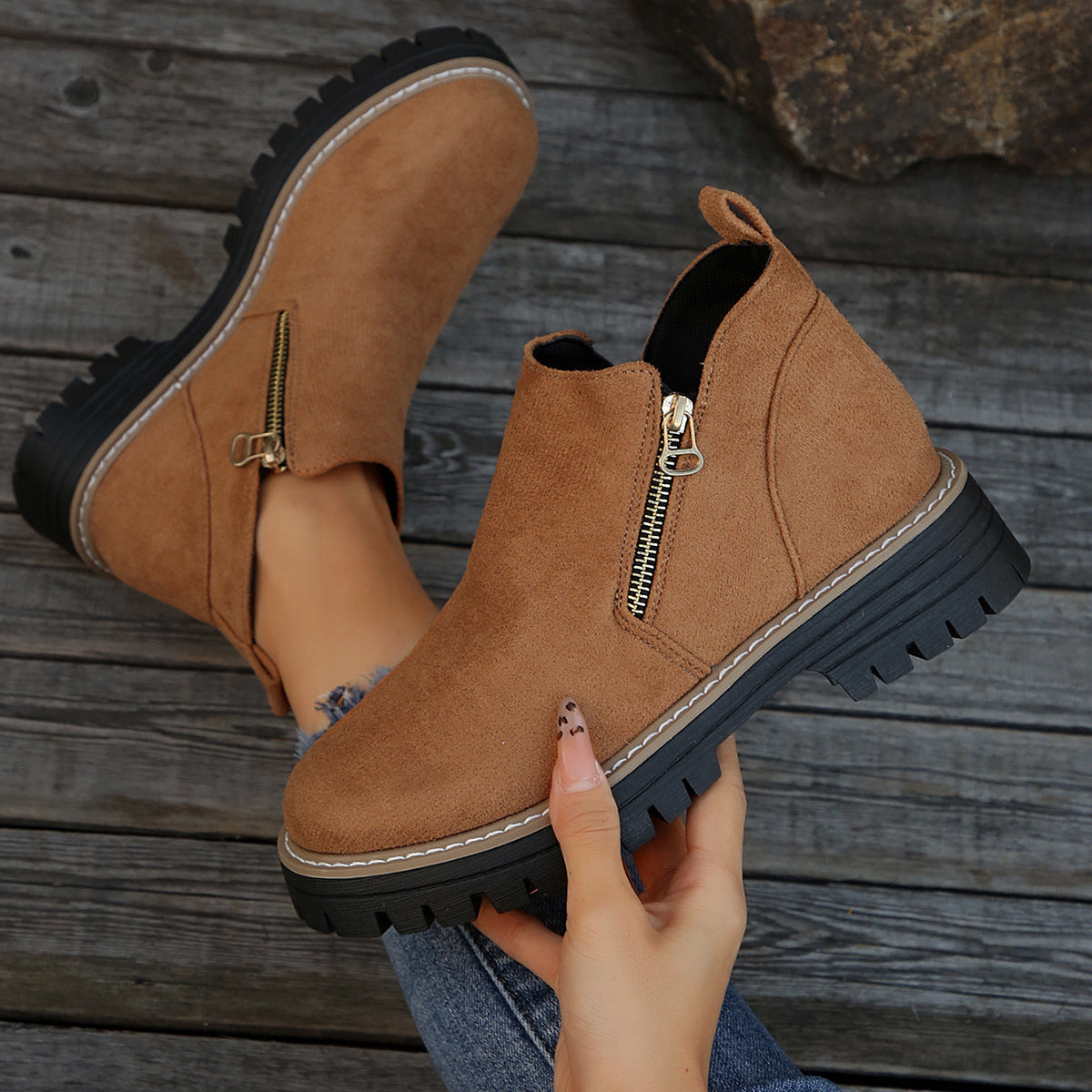 BRIDGET | Waterproof boots with a side zipper