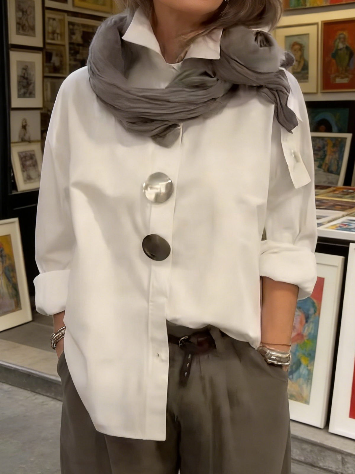 SANDRA | Stand collar button blouse