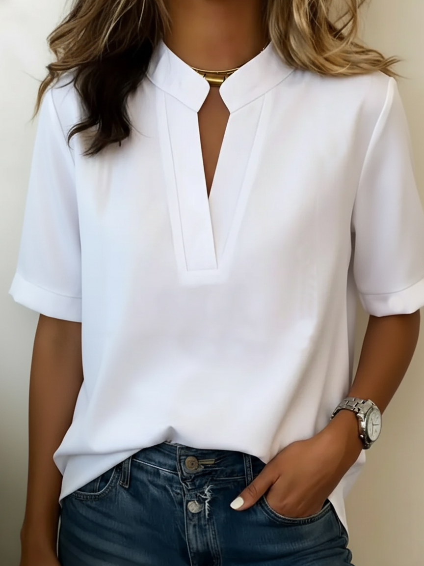 JEANNE | Minimal blouse with a soft collar