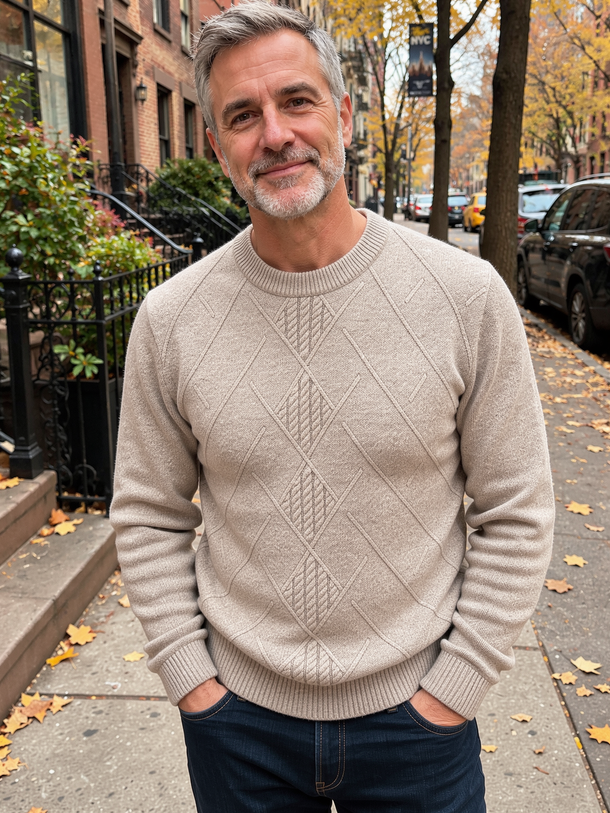 Man wearing the NELSON crew neck knit sweater in Beige