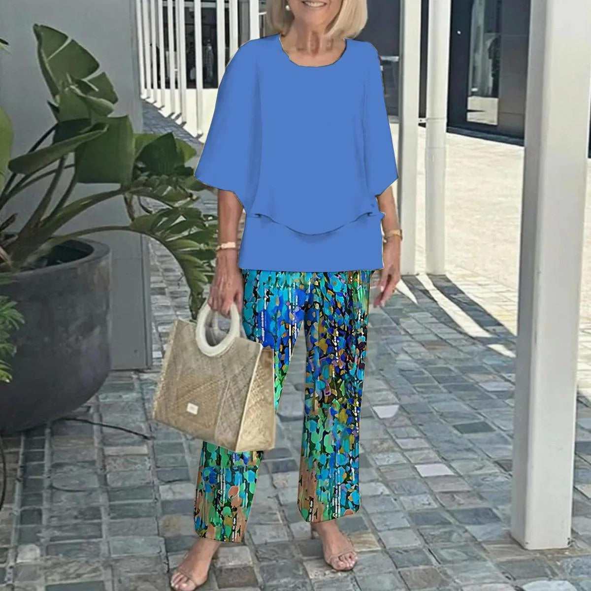 PAULETTE | Flowing top with elastic-waist pants